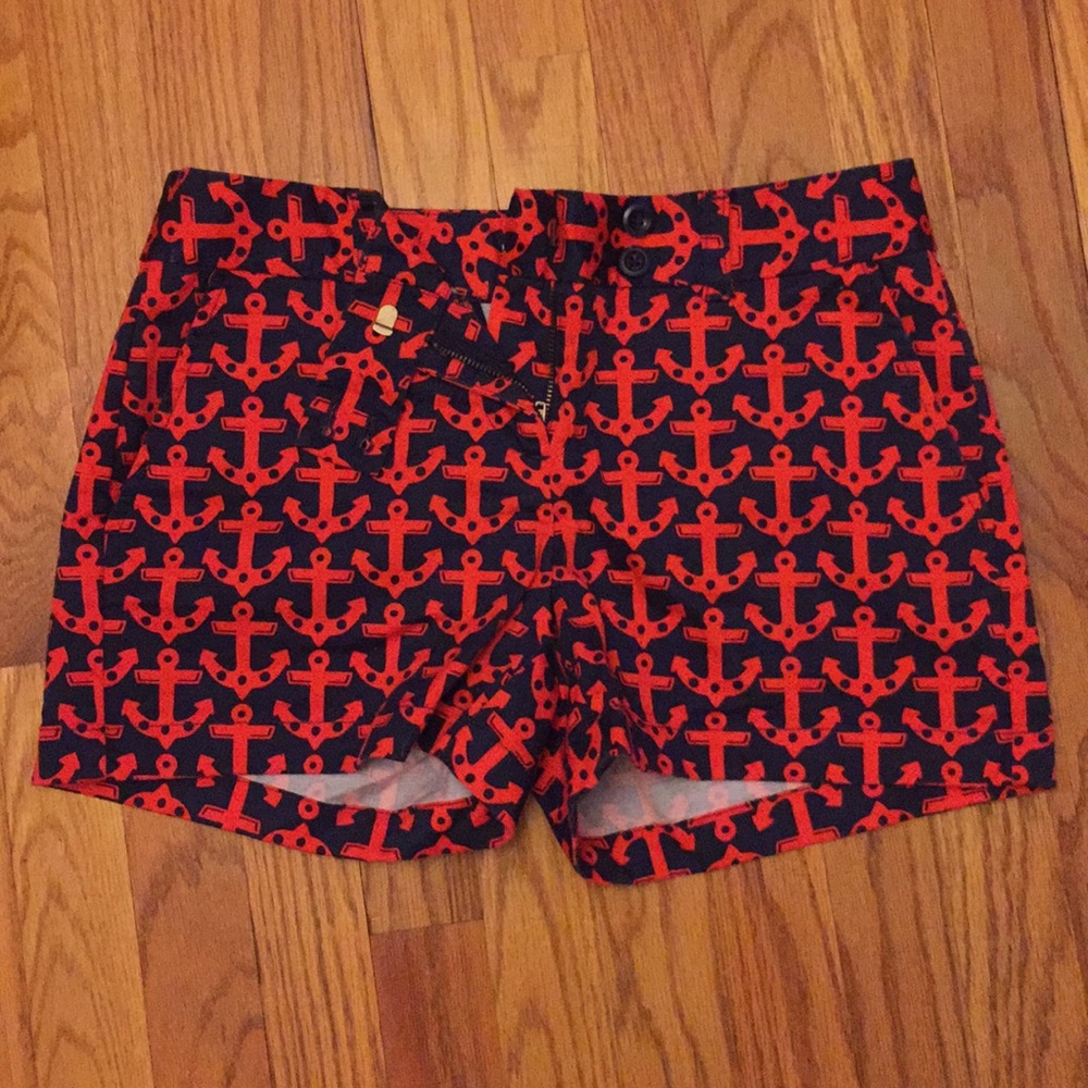 Vineyard Vines anchor pattern shorts